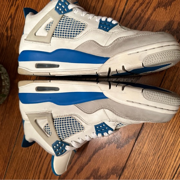 Jordan 4 Retro Military Blue (2012) Size 9 - Picture 4 of 10